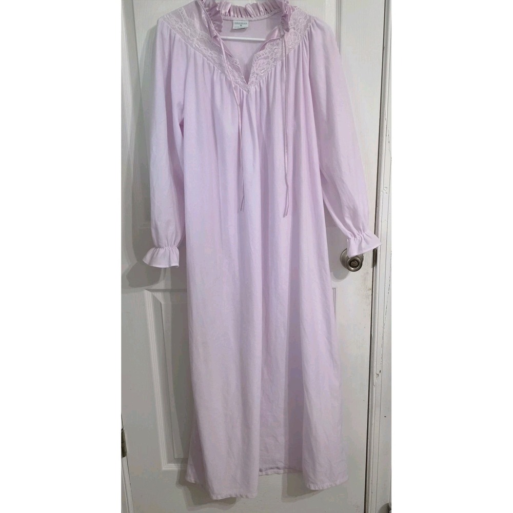 Vintage Gullian & O Malley Medium Long Sleeve Nylon Lace Nightgown Cuddly Soft